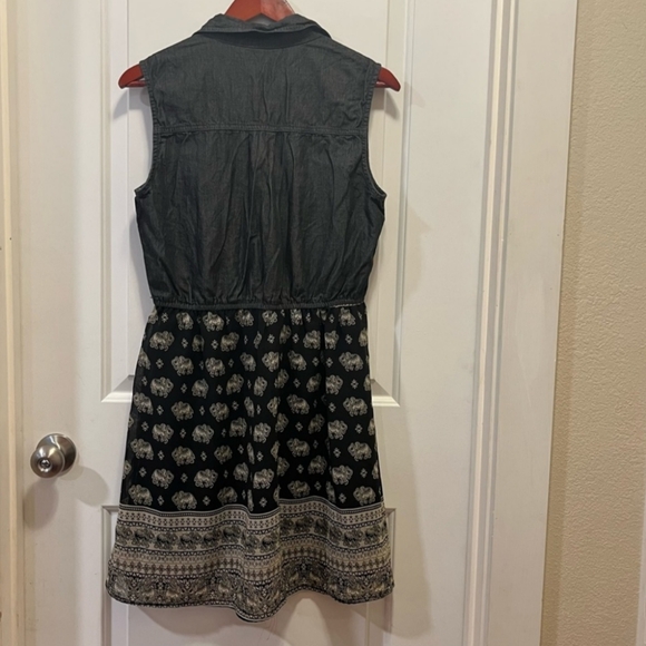 Mini dress - Picture 2 of 5